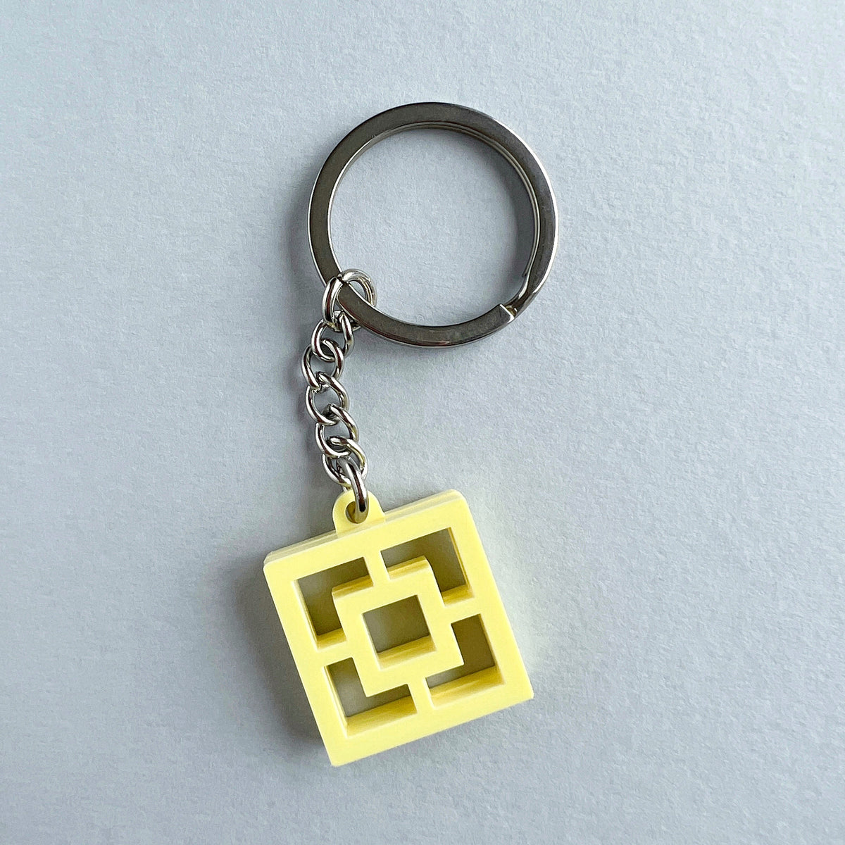 Large Key Pattern Square Breeze Block Keyring, Square Pattern – Various Colours – Tiny Scenic